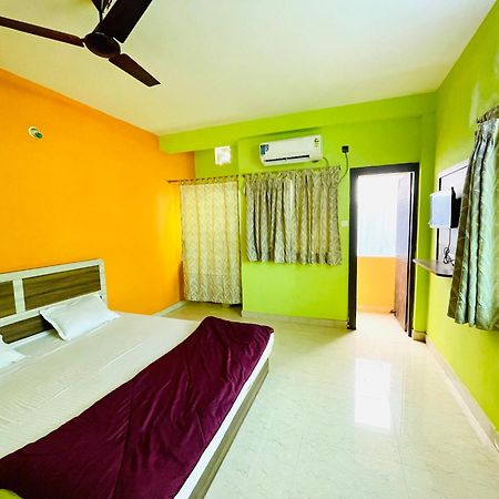 Hotel Falcon House ! Puri - Shriyash Group Exterior foto